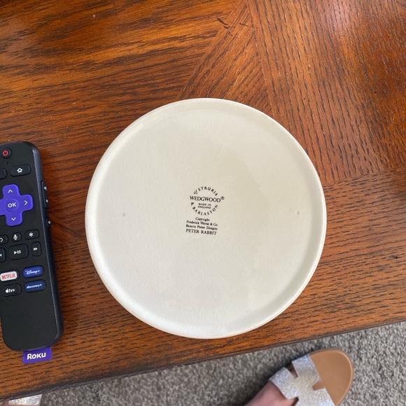 Wedgwood Peter Rabbit Design Plate - Picture 2 of 6